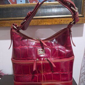 Dooney & Bourke leather zipper shoulder bag